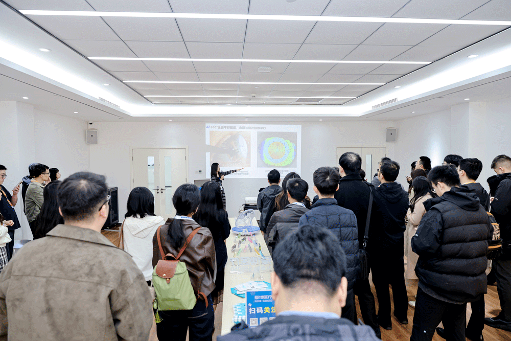 1764744582853139.png 15413046_20251103141816_208555_1273903467_765A9844.png